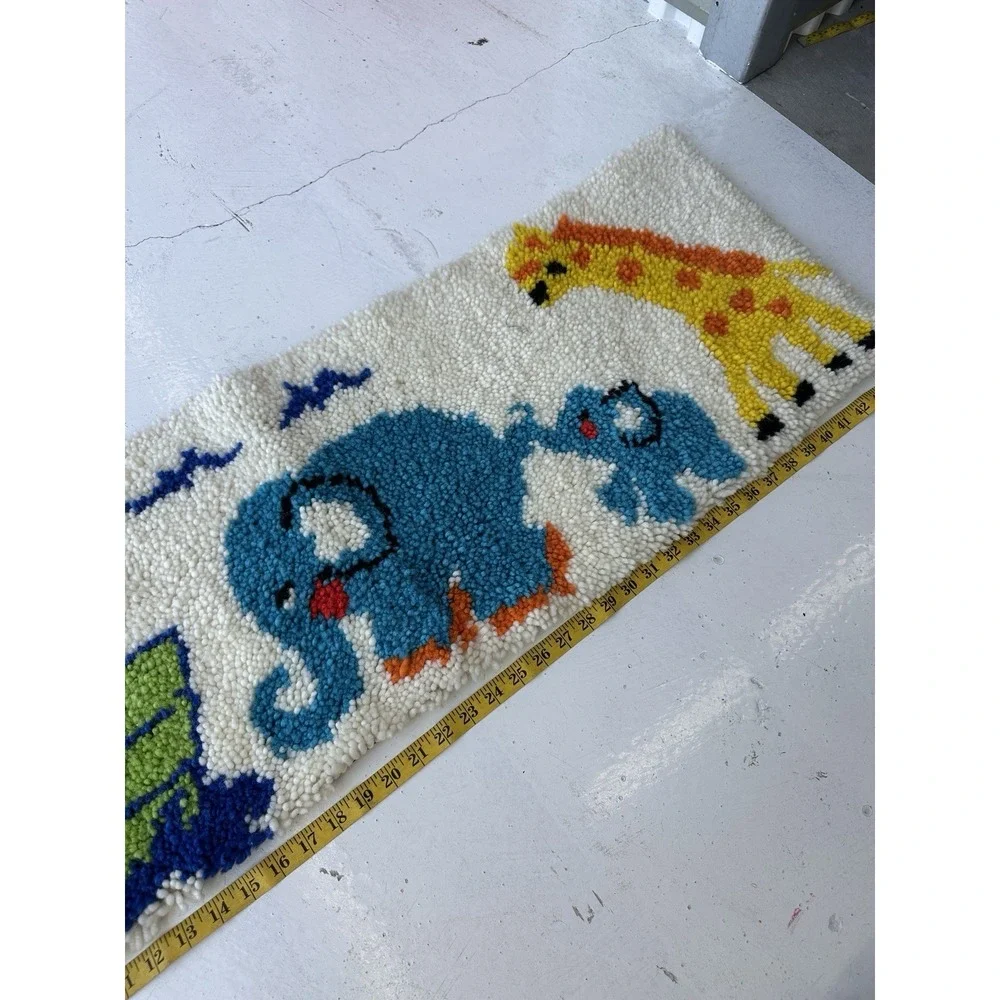 Vintage‎ 1970s Noah's Ark Yarn Latchhook - Elephant Giraffe Rug Or Decor
